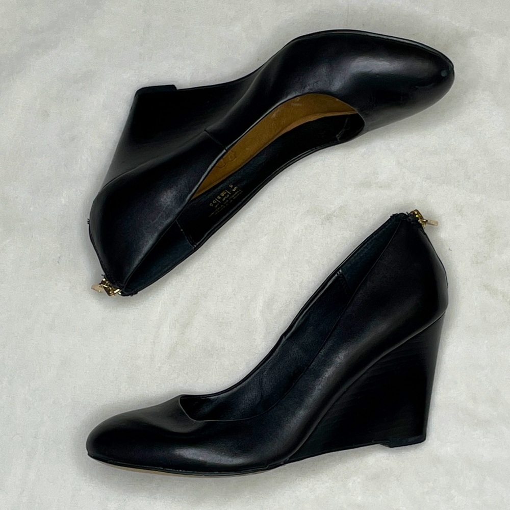 Aldo black wedges size 8